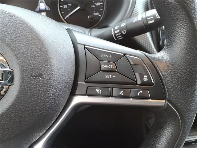 Used 2021 Nissan Kicks SV image 17