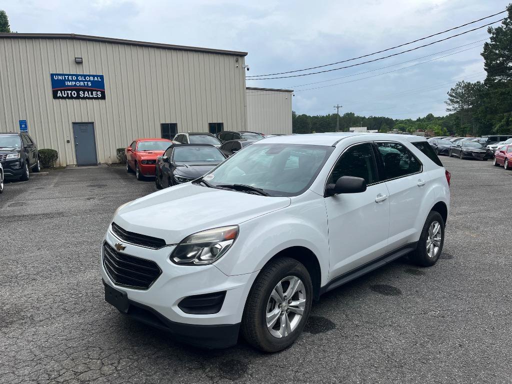 Used 2017 Chevrolet Equinox LS FWD image 2