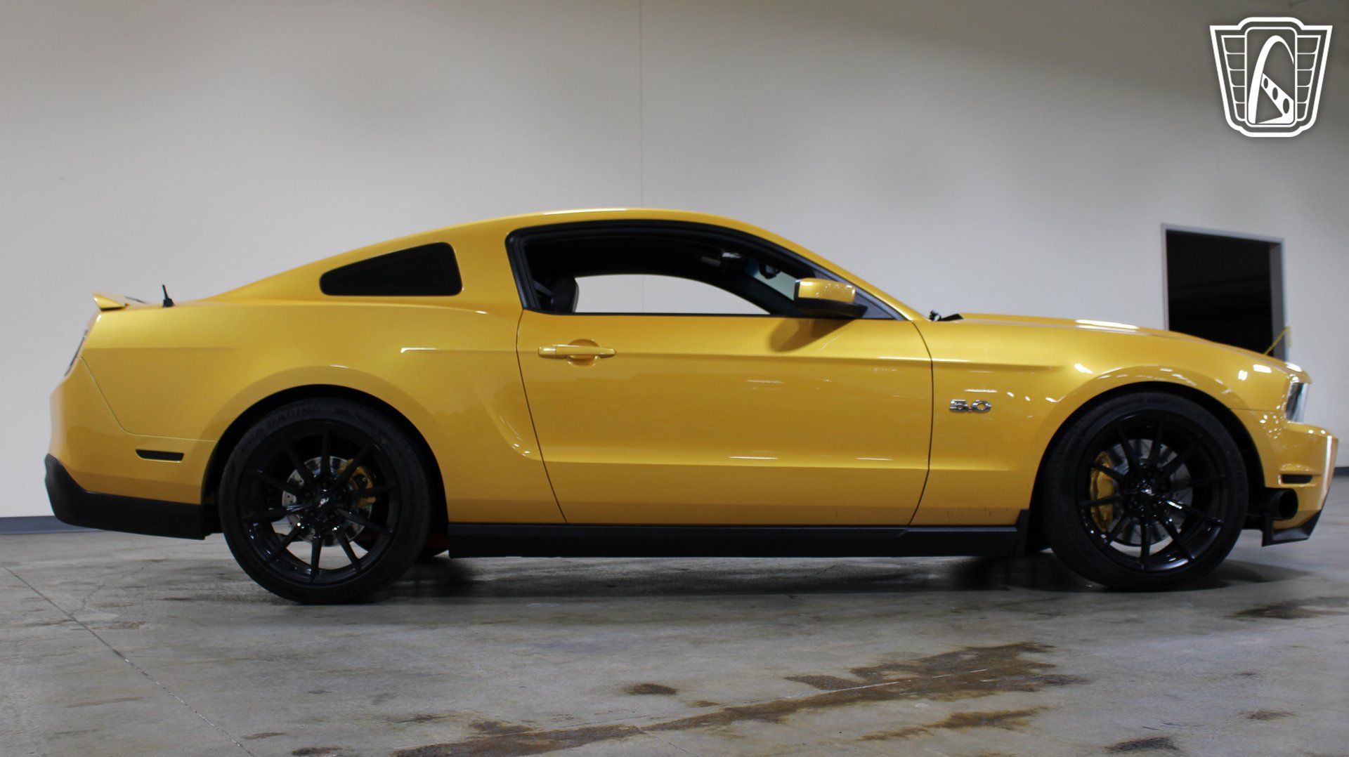 Used 2011 Ford Mustang GT RWD image 39