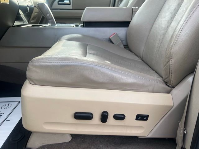 Used 2012 Ford Expedition Limited image 25
