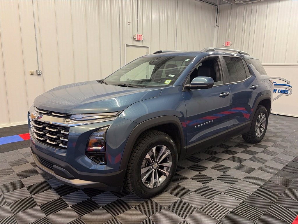 Used 2025 Chevrolet Equinox LT w/ Convenience Package II AWD/4WD image 8