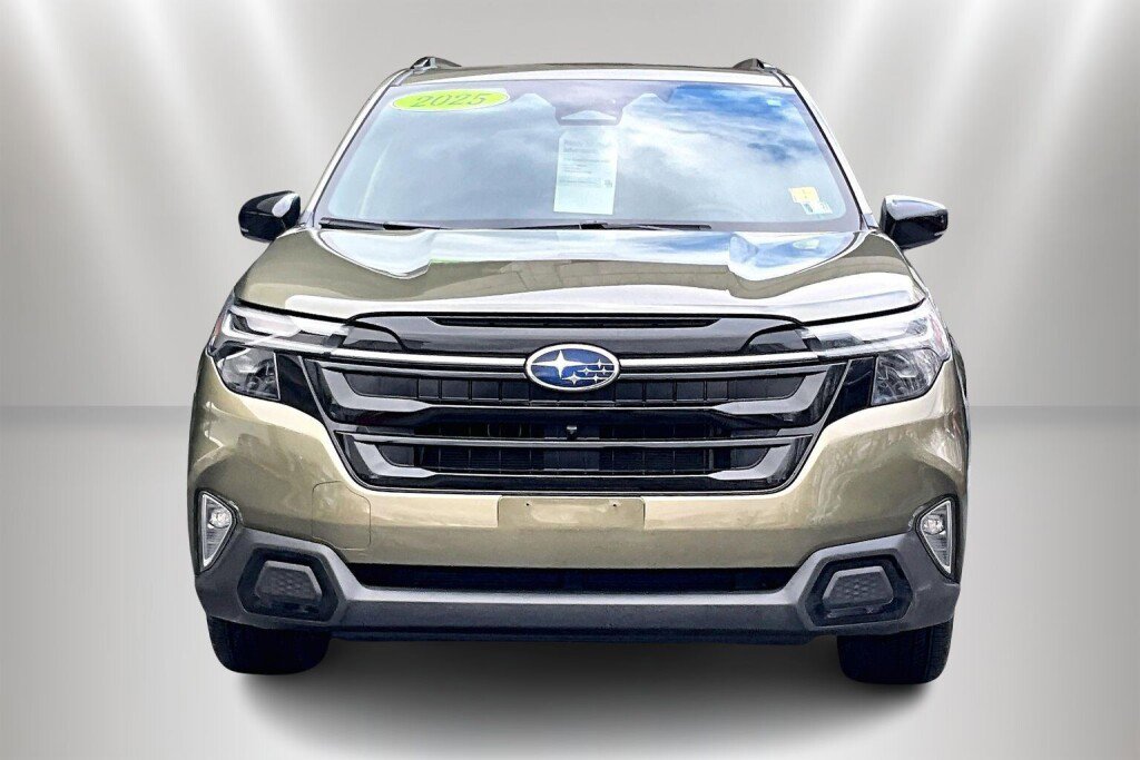 Certified 2025 Subaru Forester Touring image 2