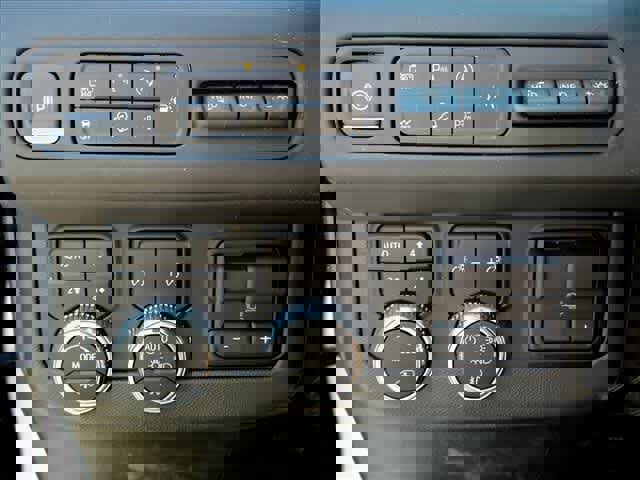 Used 2023 GMC Yukon XL Denali Ultimate AWD/4WD image 24