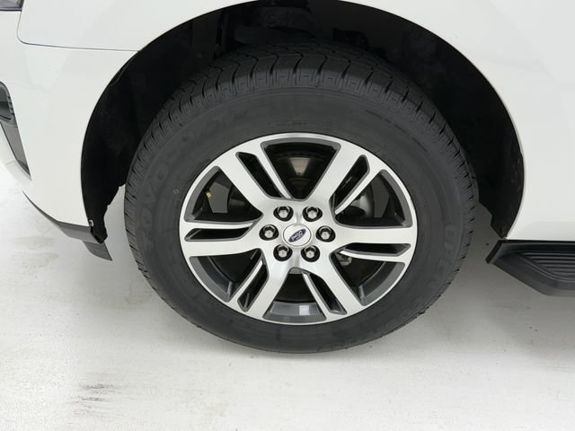 Used 2023 Ford Expedition XLT RWD image 7