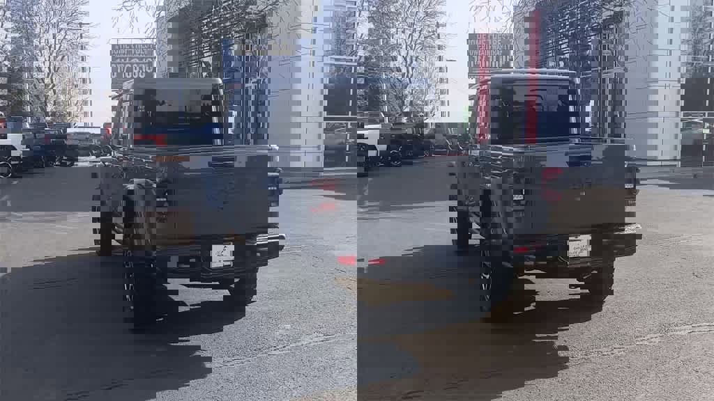 Used 2025 Jeep Gladiator Rubicon w/ Convenience Group image 7