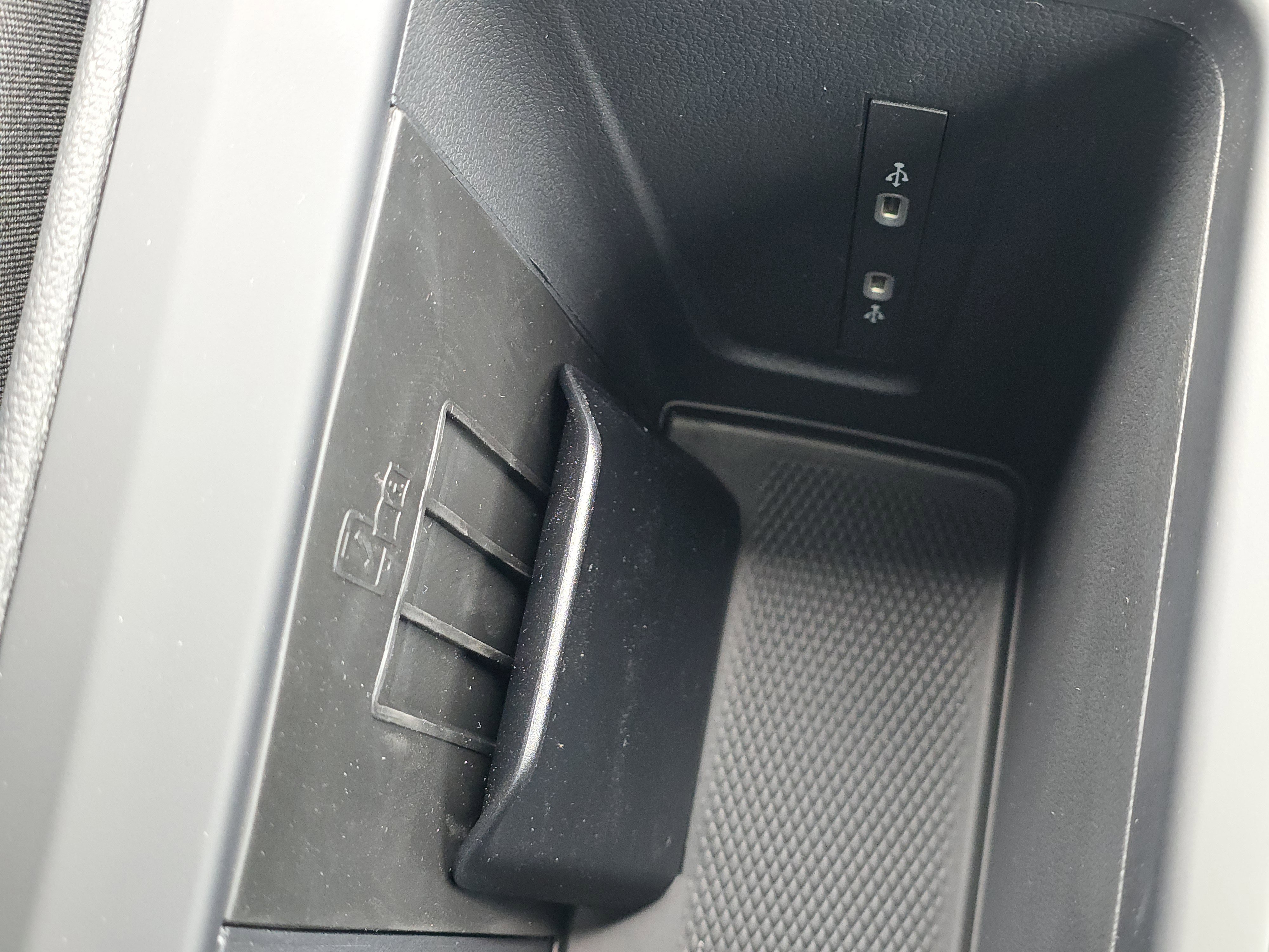 New 2026 Volkswagen Tiguan SE R-Line AWD/4WD image 25