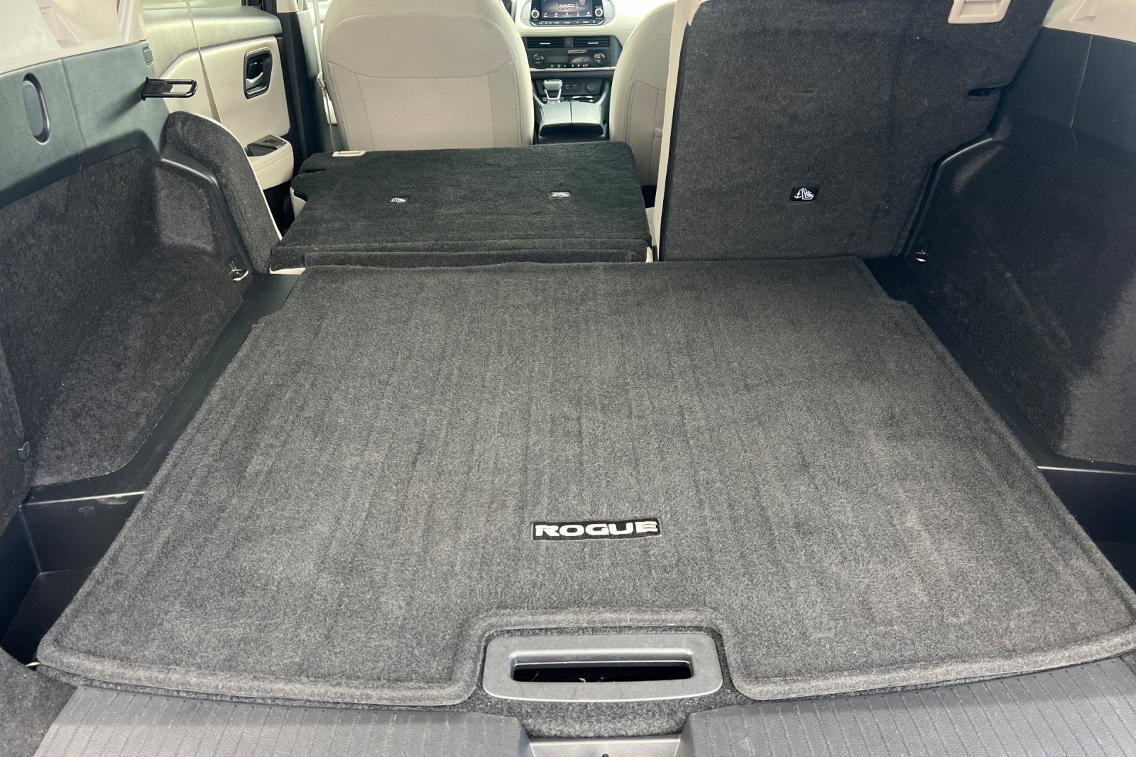 Used 2025 Nissan Rogue SV image 12