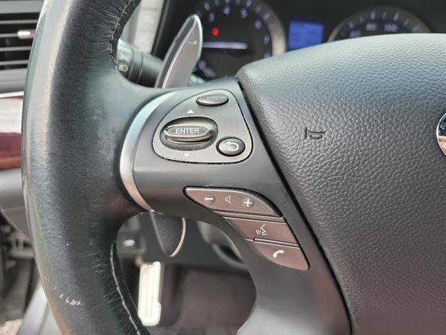 Used 2018 INFINITI Q70 Luxe w/ Sport Package RWD image 17