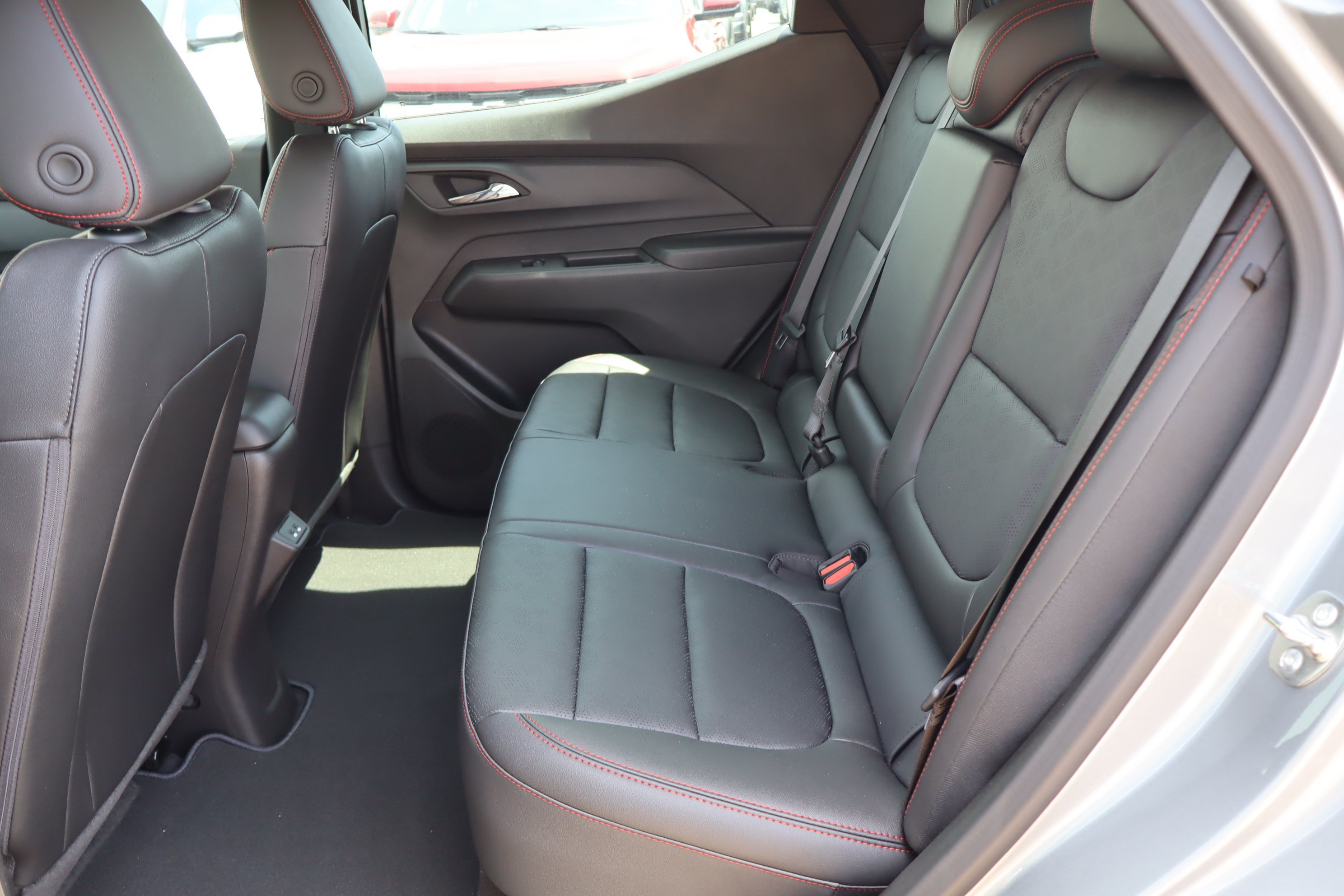 New 2027 Chevrolet Bolt RS w/ Technology Package FWD image 21