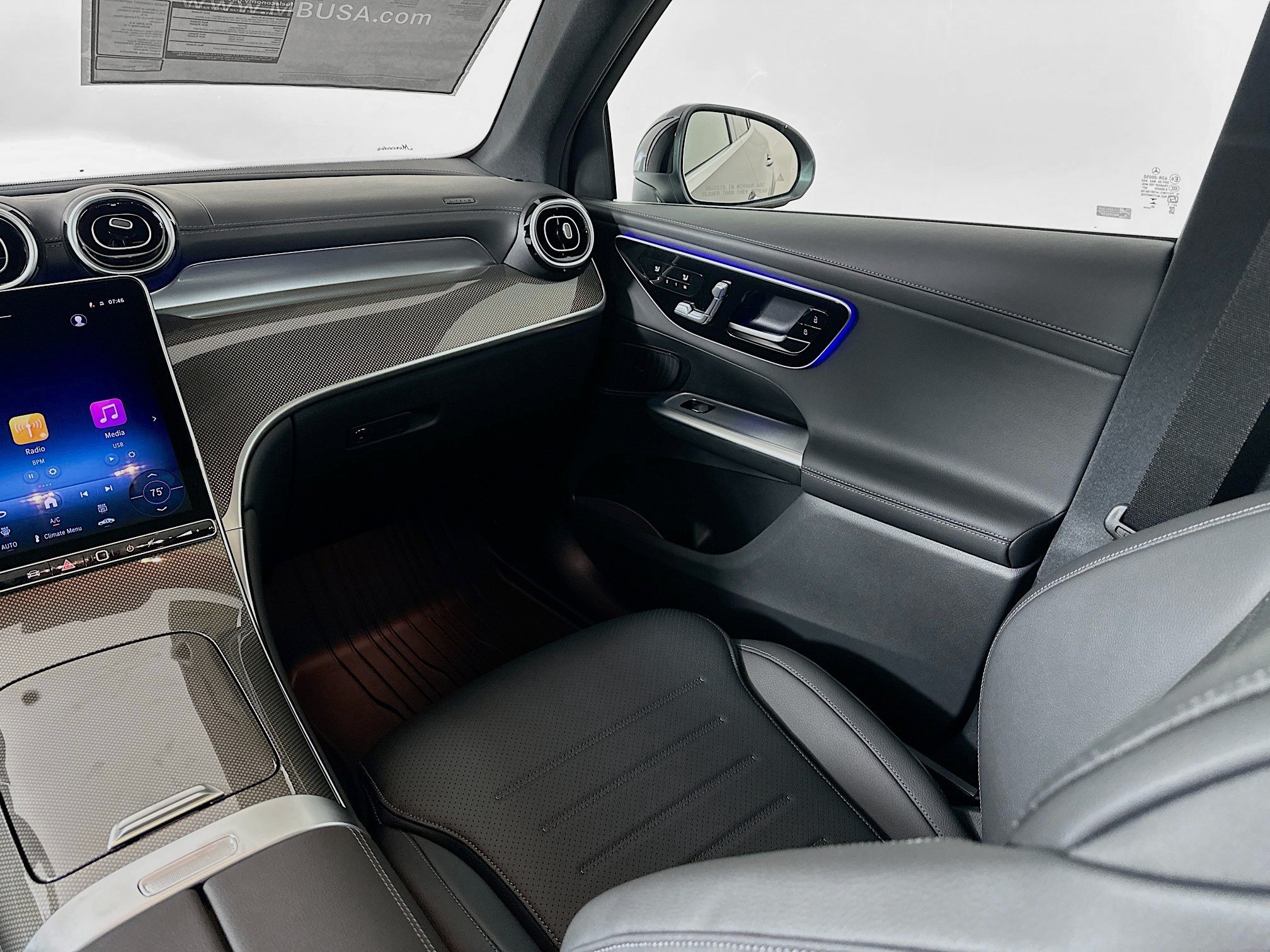 Certified 2026 Mercedes-Benz GLC 300 4MATIC image 29