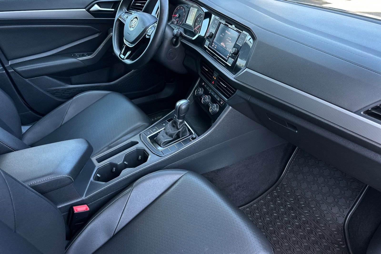 Used 2019 Volkswagen Jetta SE image 14