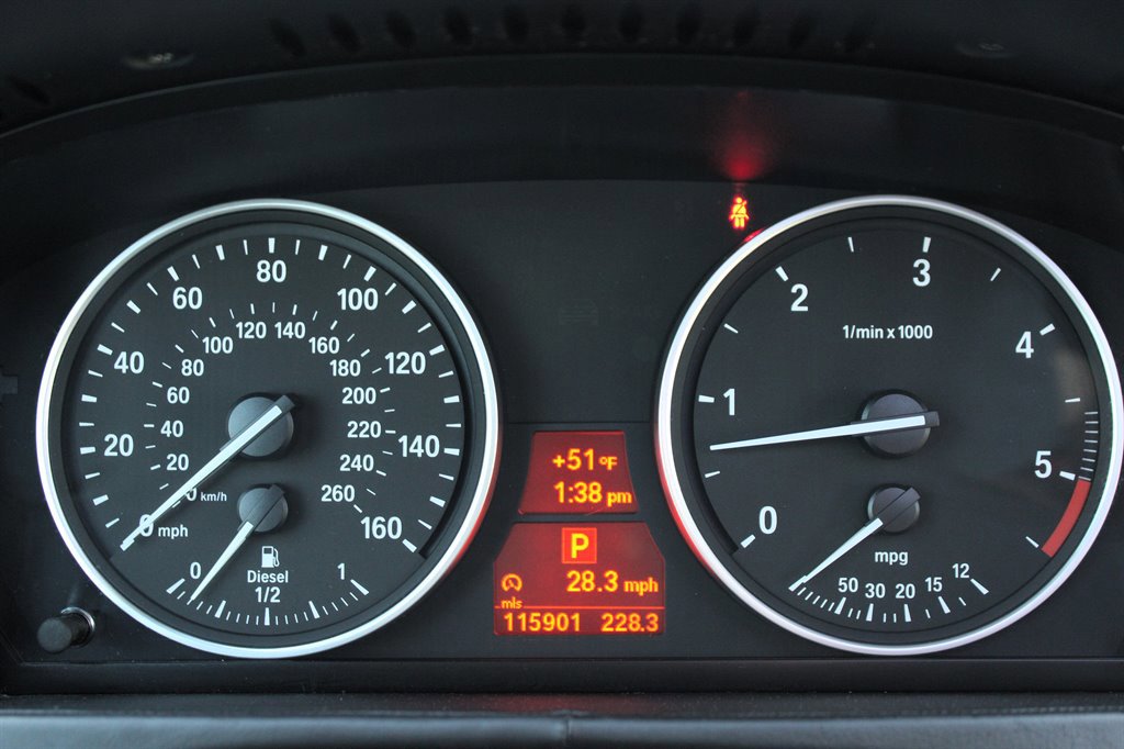 Used 2012 BMW X5 xDrive35d image 22