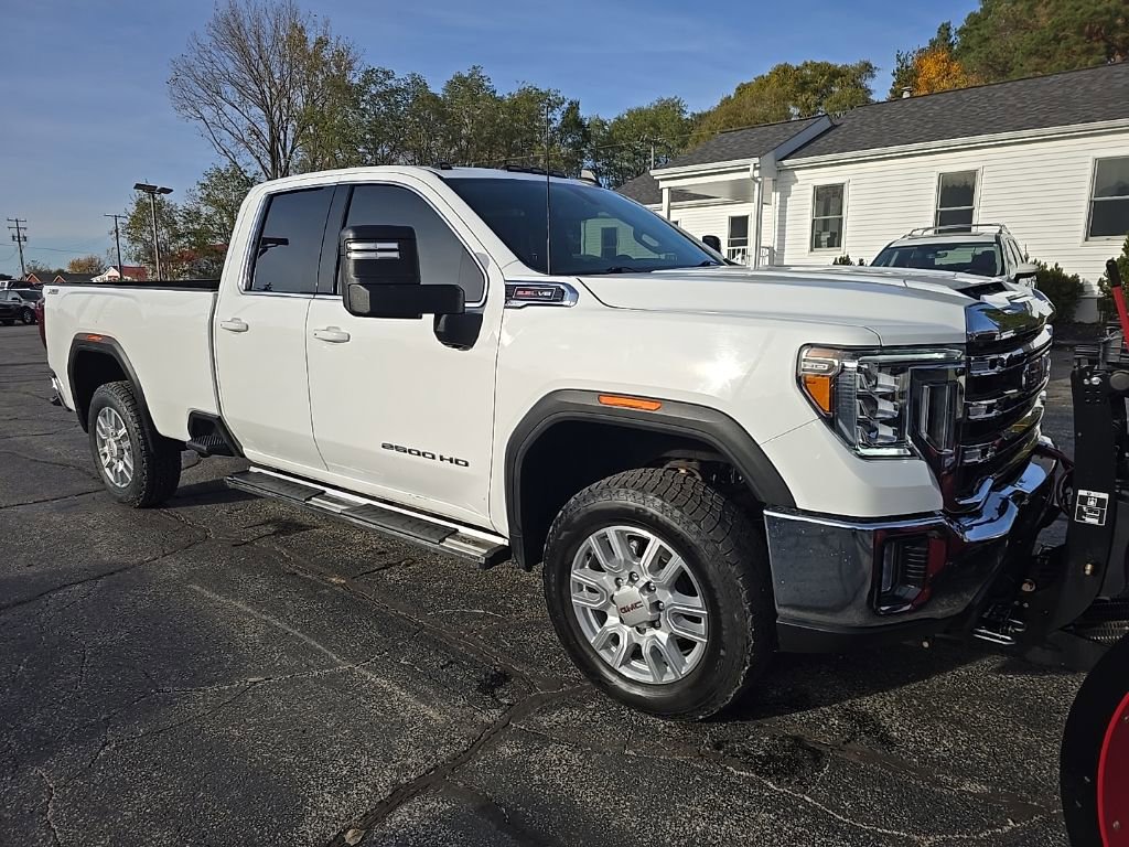 Used 2022 GMC Sierra 2500 SLE w/ SLE Value Package; image 3