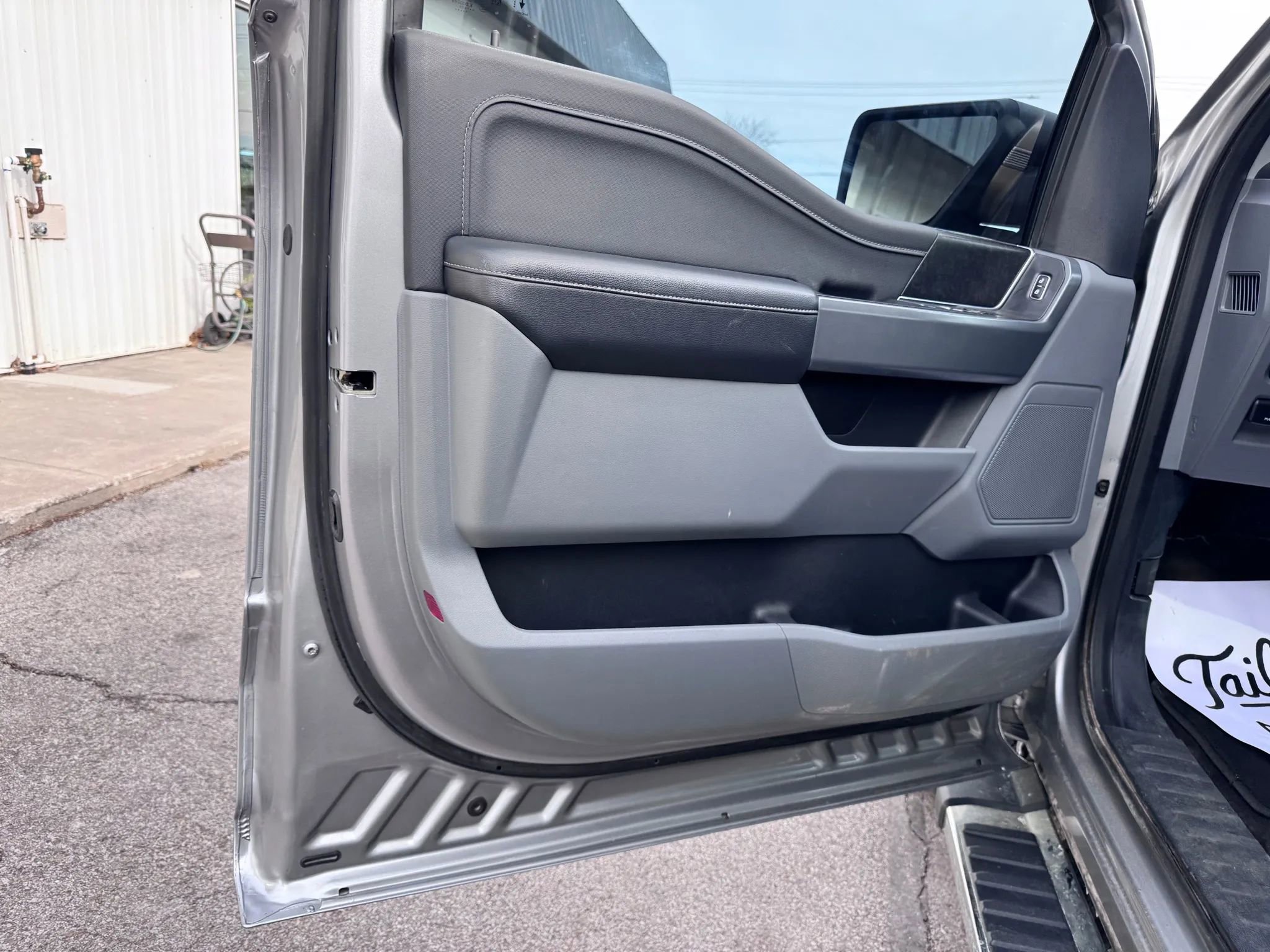 Used 2021 Ford F150 XLT w/ Equipment Group 302A High image 23