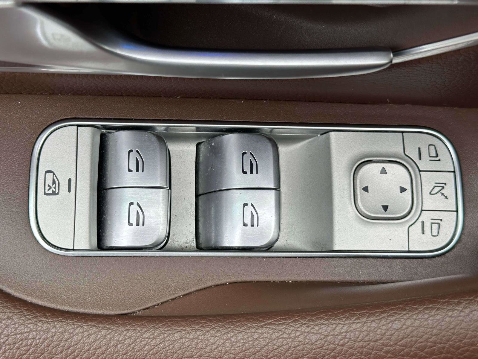 Certified 2024 Mercedes-Benz GLS 450 4MATIC image 12