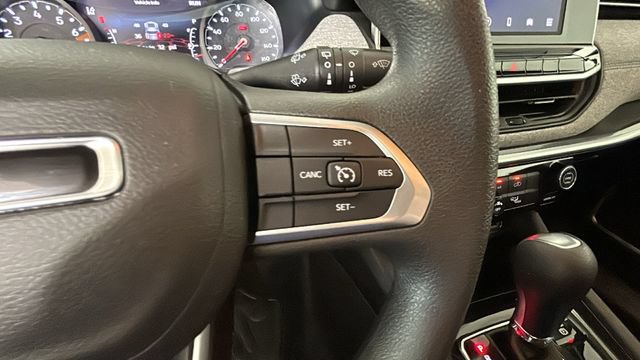 Used 2025 Jeep Compass Sport AWD/4WD image 16