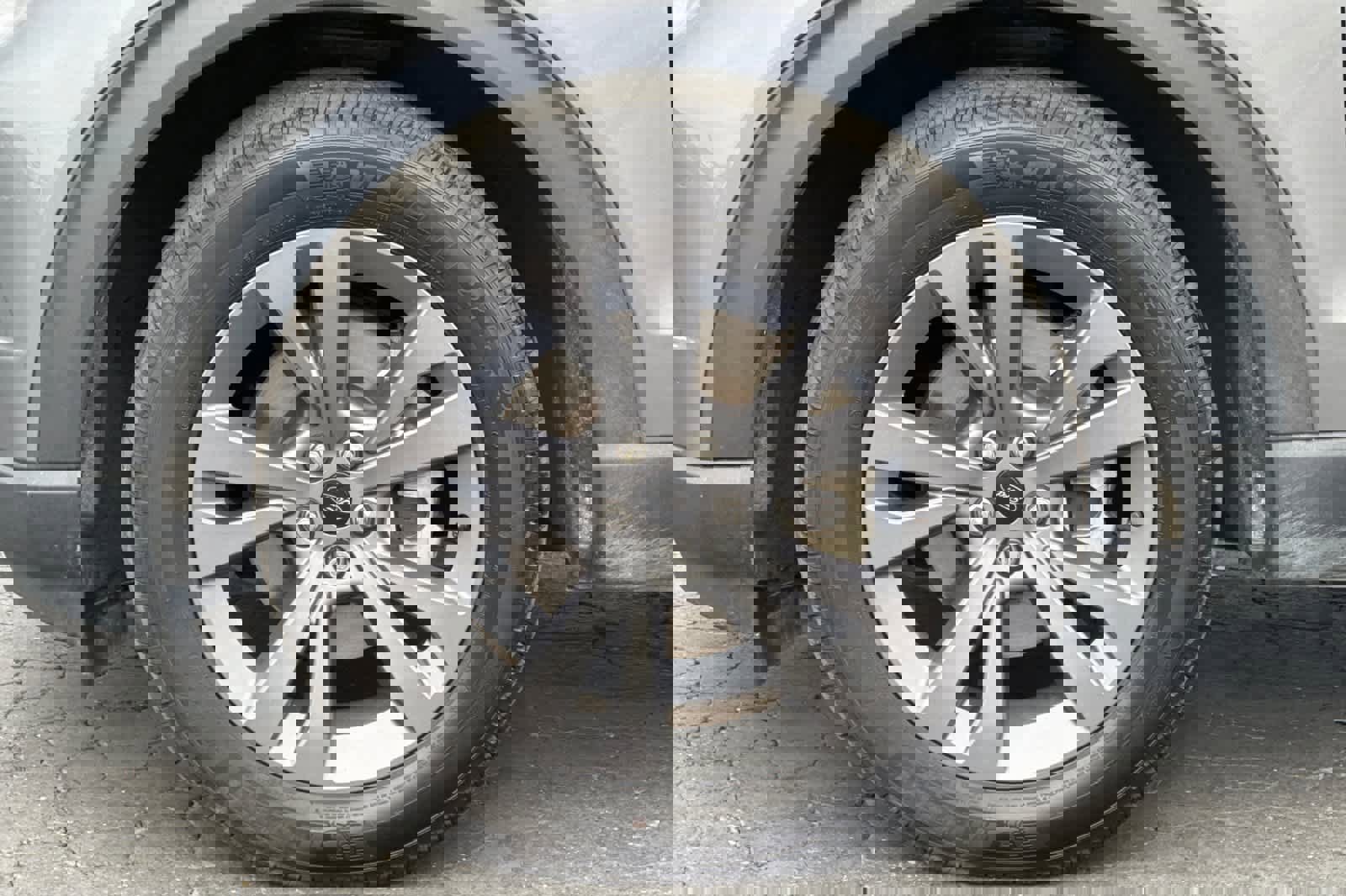 Used 2023 Ford Explorer XLT w/ Equipment Group 202A image 31