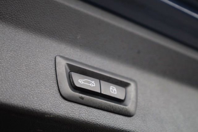 Used 2024 BMW X3 sDrive30i w/ Premium Package RWD image 36