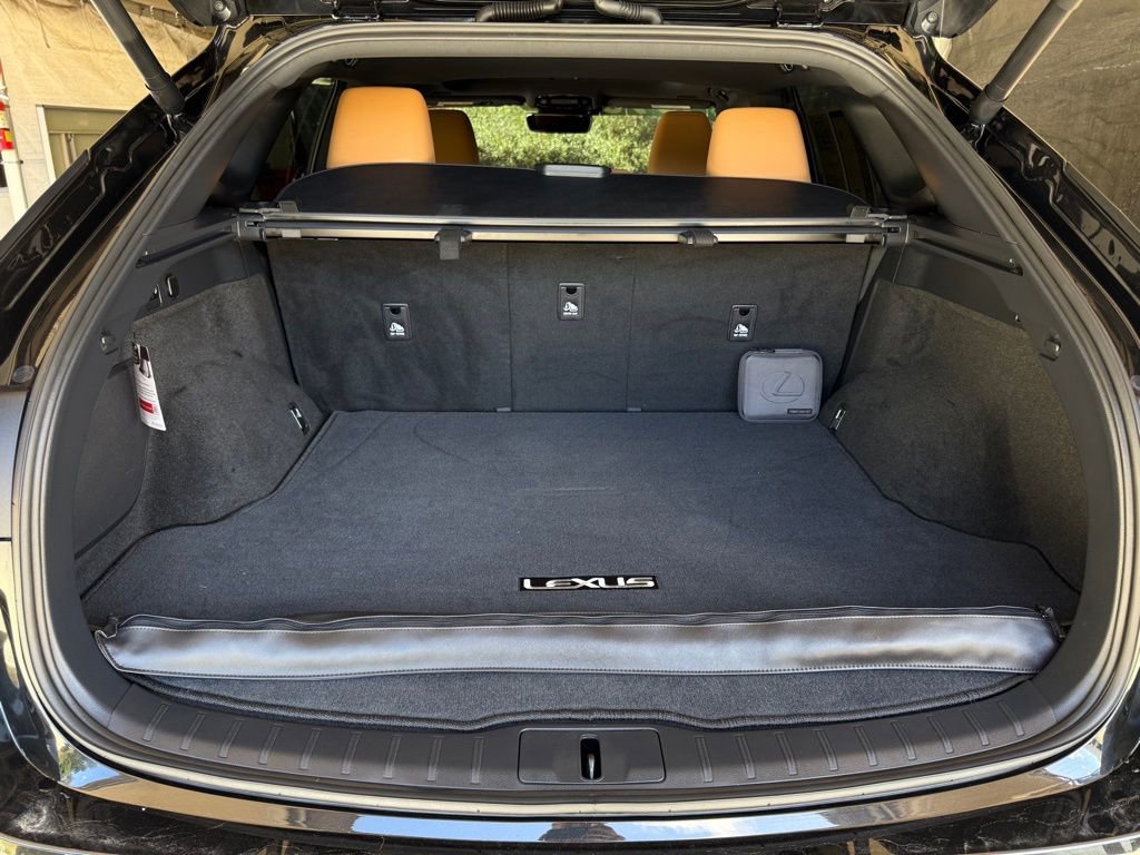 Certified 2024 Lexus RX 350h w/ Convenience Package image 12