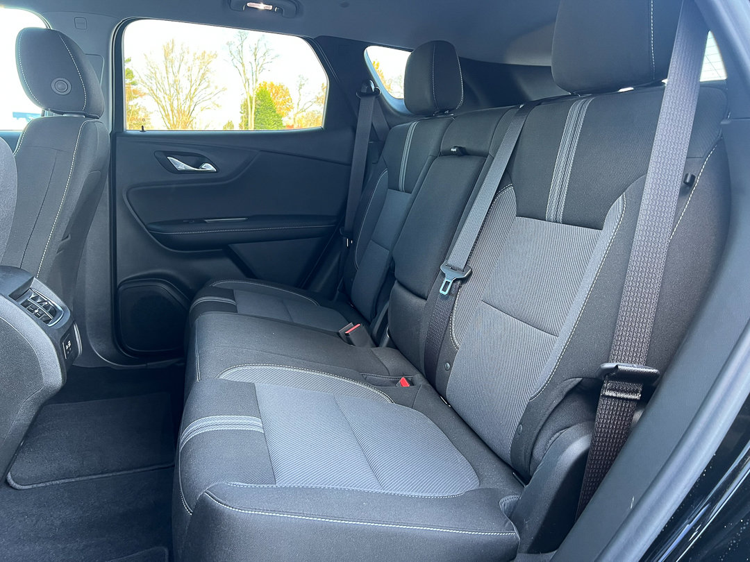 Used 2025 Chevrolet Blazer LT w/ Midnight/Sport Edition image 23
