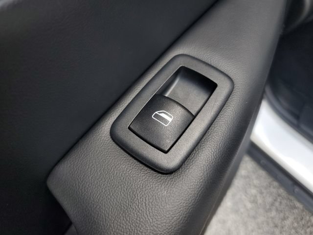 Certified 2021 Jeep Grand Cherokee Laredo X AWD/4WD image 18
