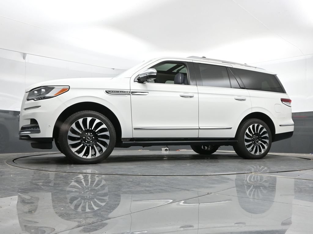 Used 2022 Lincoln Navigator Black Label AWD/4WD image 47