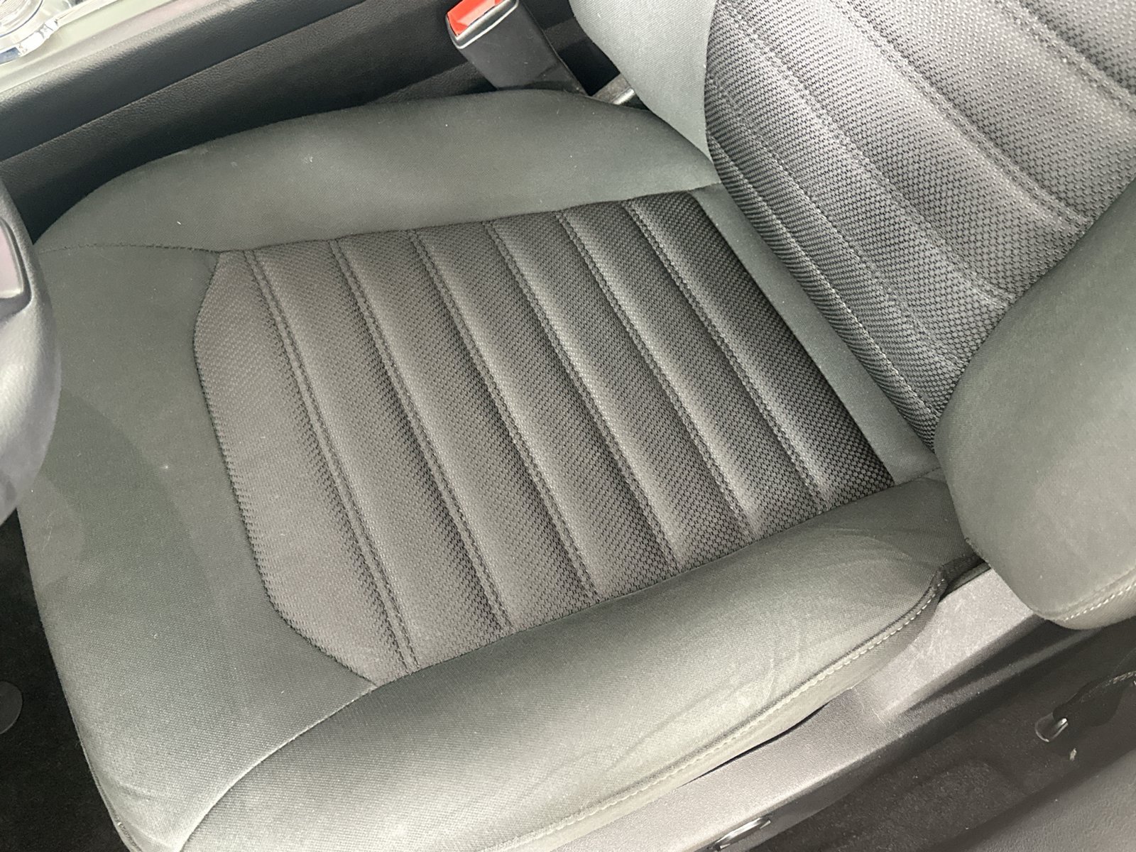 Used 2019 Ford Fusion SE FWD image 39