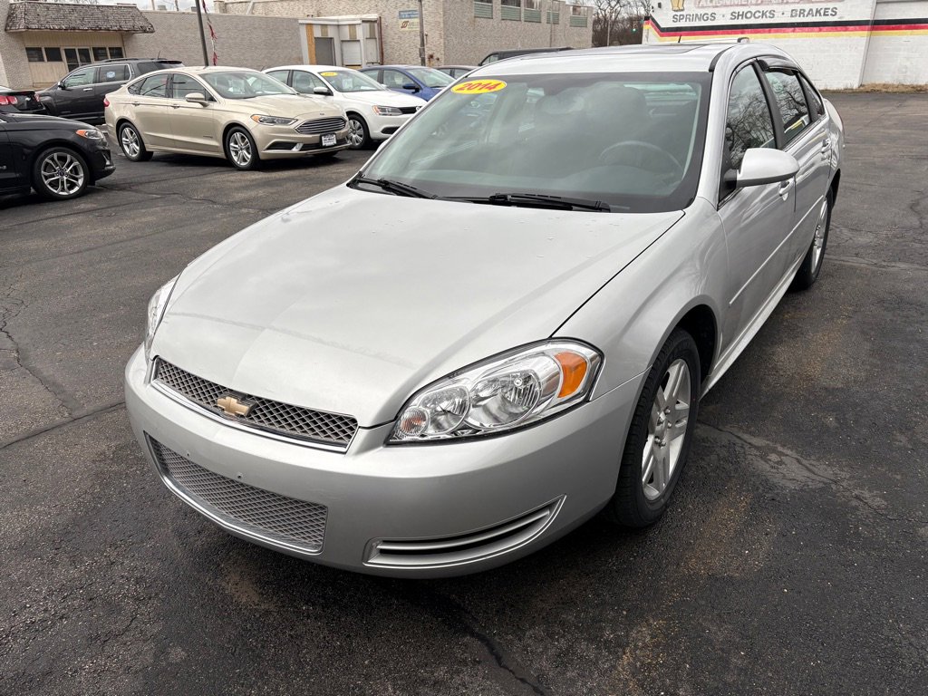 Used 2014 Chevrolet Impala LT w/ LT Sunroof Package image 6