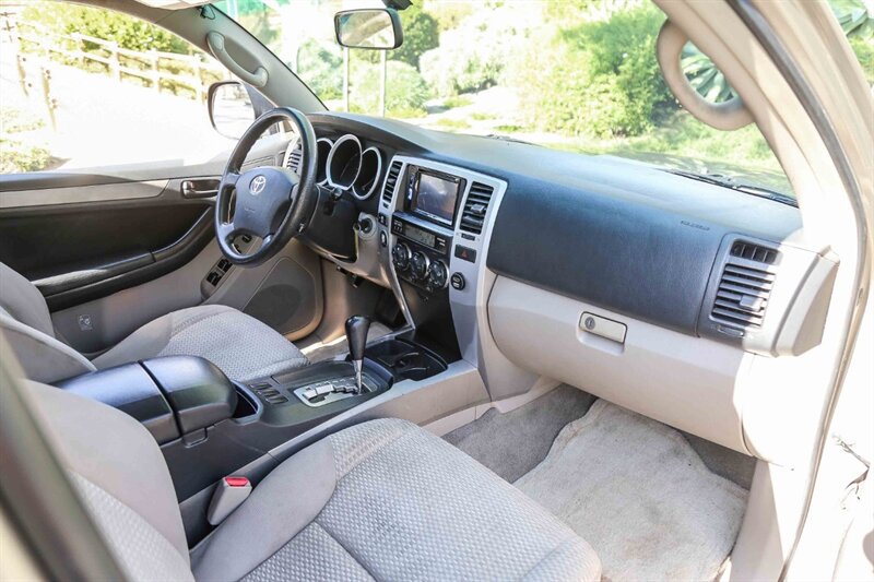 Used 2006 Toyota 4Runner SR5 RWD image 53