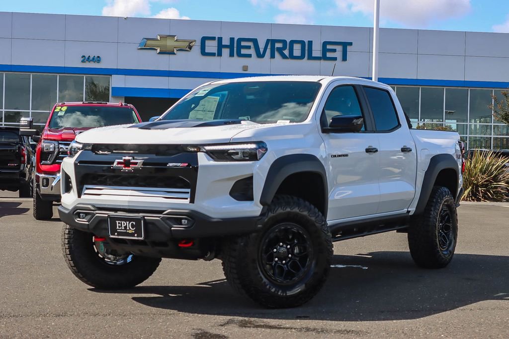 New 2026 Chevrolet Colorado ZR2 w/ ZR2 Bison Edition