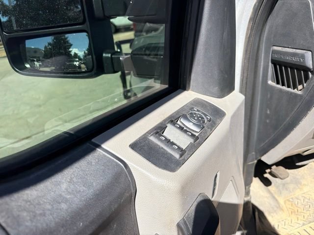 Used 2017 Ford F250 XL w/ STX Appearance Package AWD/4WD image 14