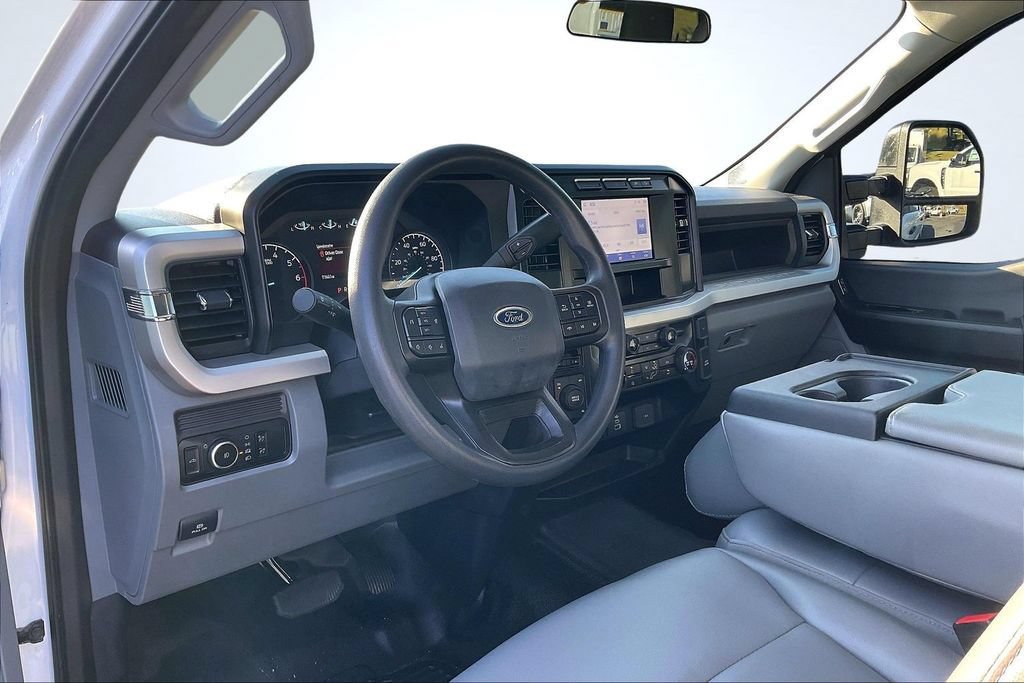 Used 2024 Ford F350 XL AWD/4WD image 19