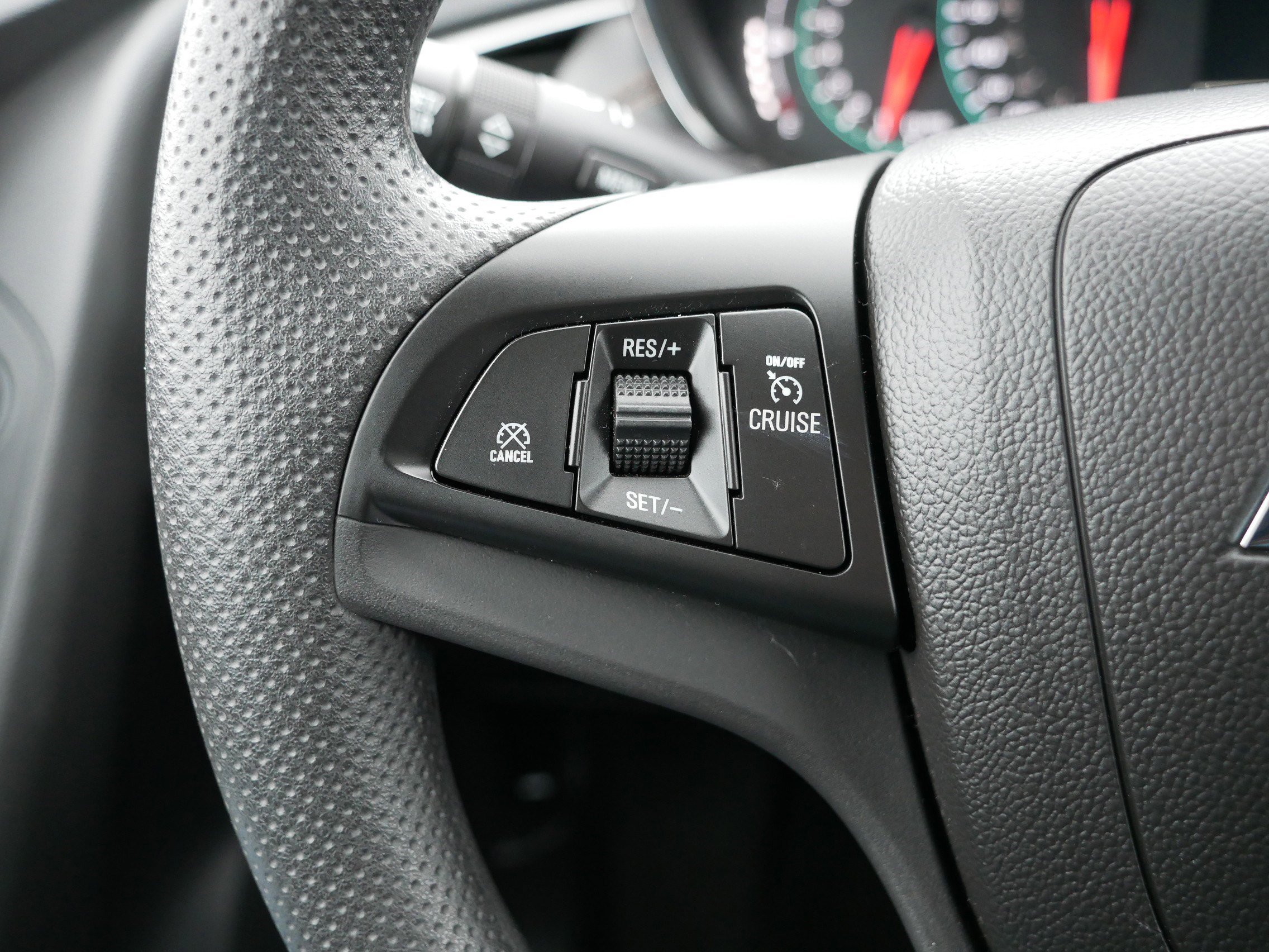 Used 2022 Chevrolet Trax LS w/ Tint and Cruise Package image 29