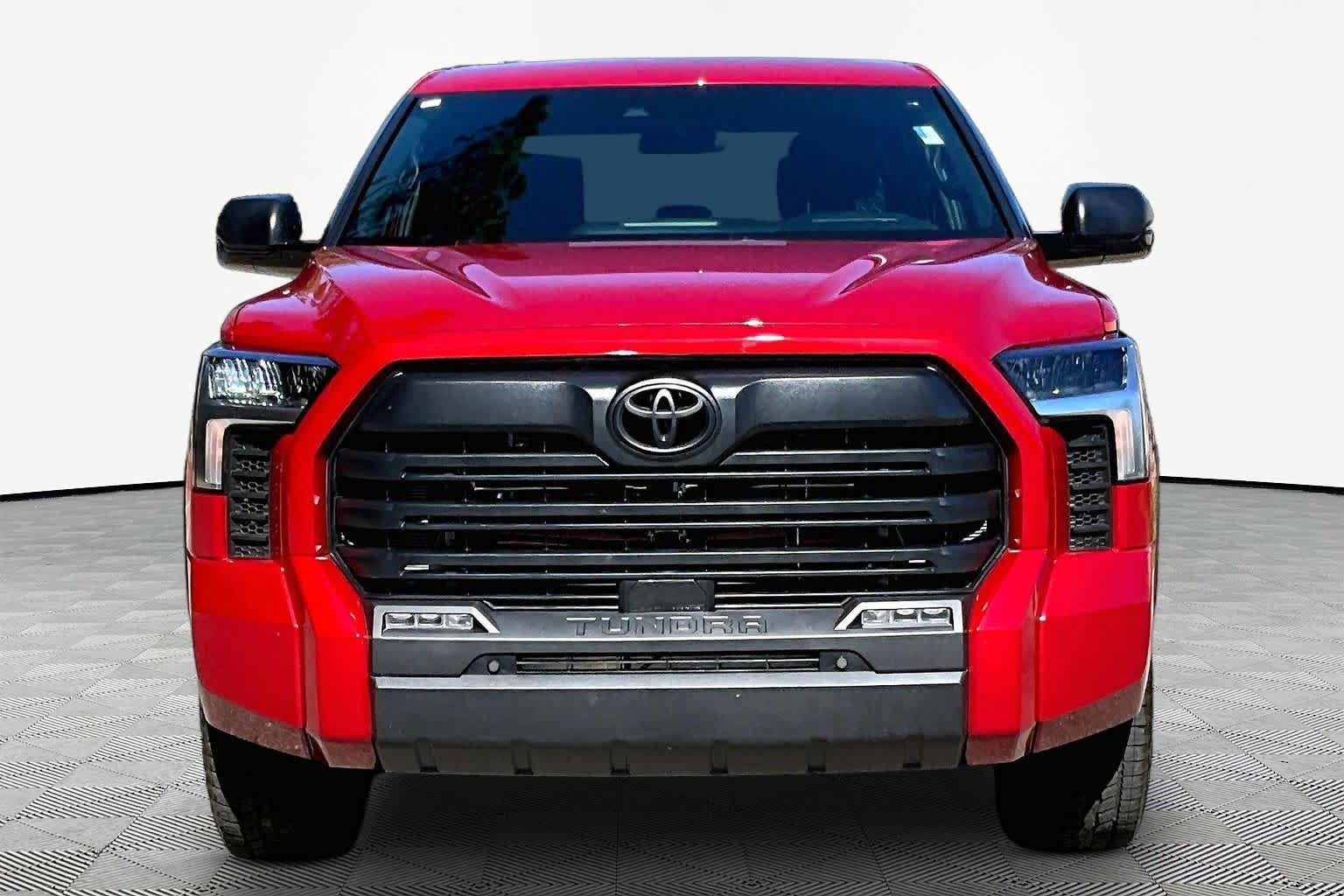Used 2026 Toyota Tundra SR5 AWD/4WD image 4