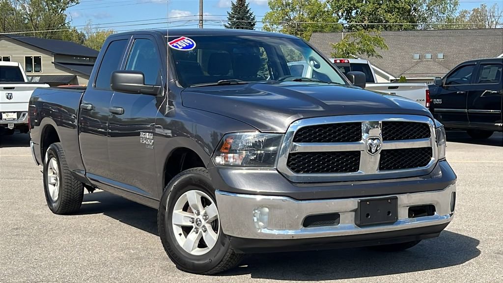 Used 2019 RAM 1500 ST w/ SXT Plus Group AWD/4WD image 2