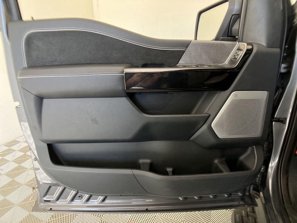 New 2023 Ford F150 Lightning Platinum image 21