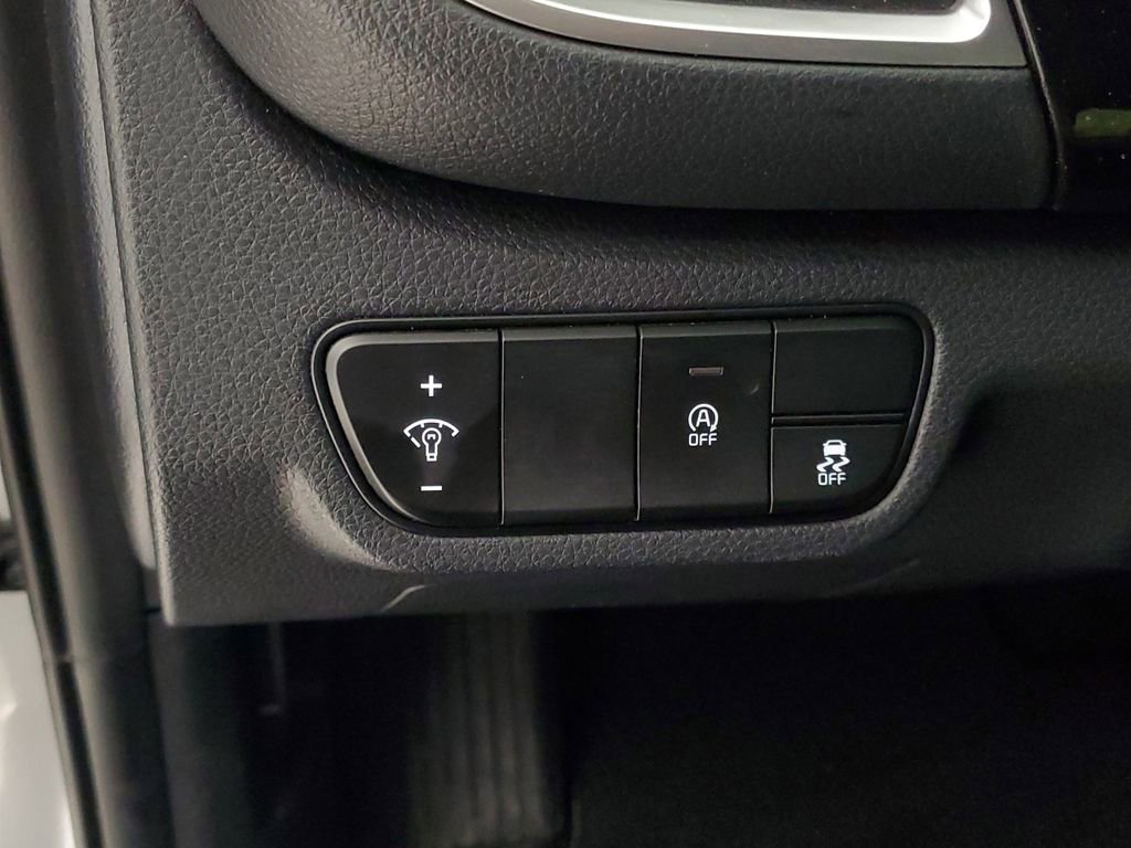 Used 2025 Kia Seltos S FWD image 14