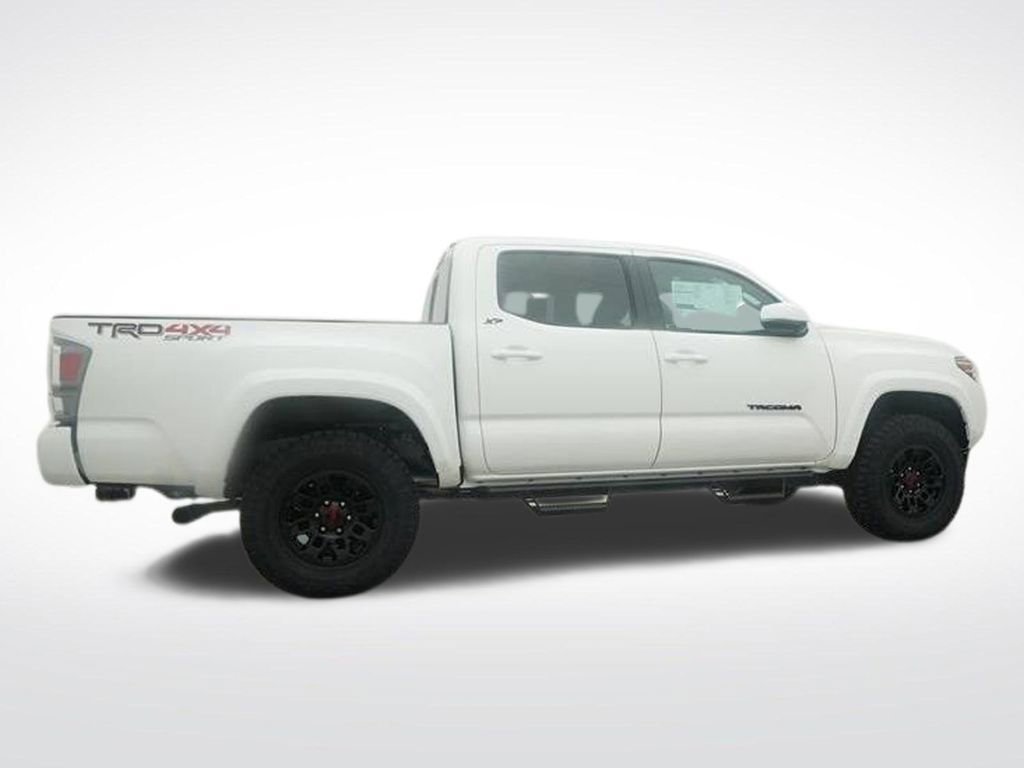 Used 2022 Toyota Tacoma TRD Sport w/ Technology Package AWD/4WD image 30