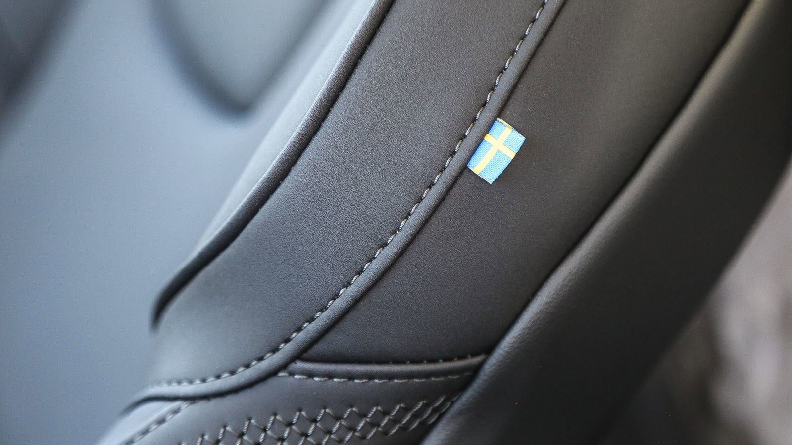 Used 2025 Volvo XC90 T8 Plus w/ Protection Package Premier AWD/4WD image 27