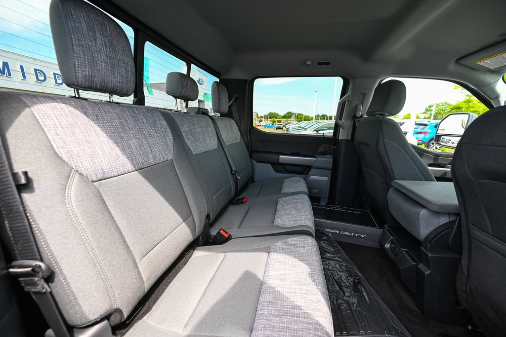 New 2026 Ford F350 XLT w/ XLT Premium Package AWD/4WD image 23