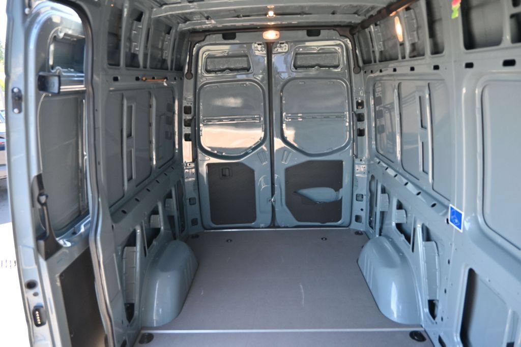 Used 2019 Mercedes-Benz Sprinter 144 image 48