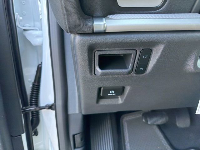 New 2025 Ford Expedition Active image 12