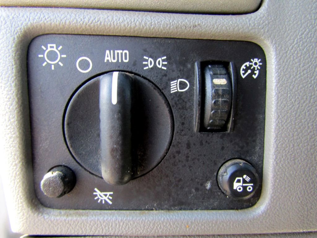 Used 2008 GMC Canyon W/T w/ Mid Box Prep Package image 12