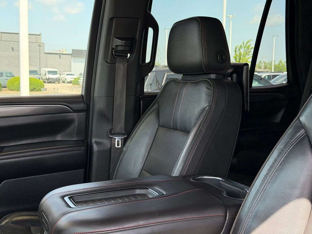 Used 2021 Chevrolet Tahoe RST AWD/4WD image 14