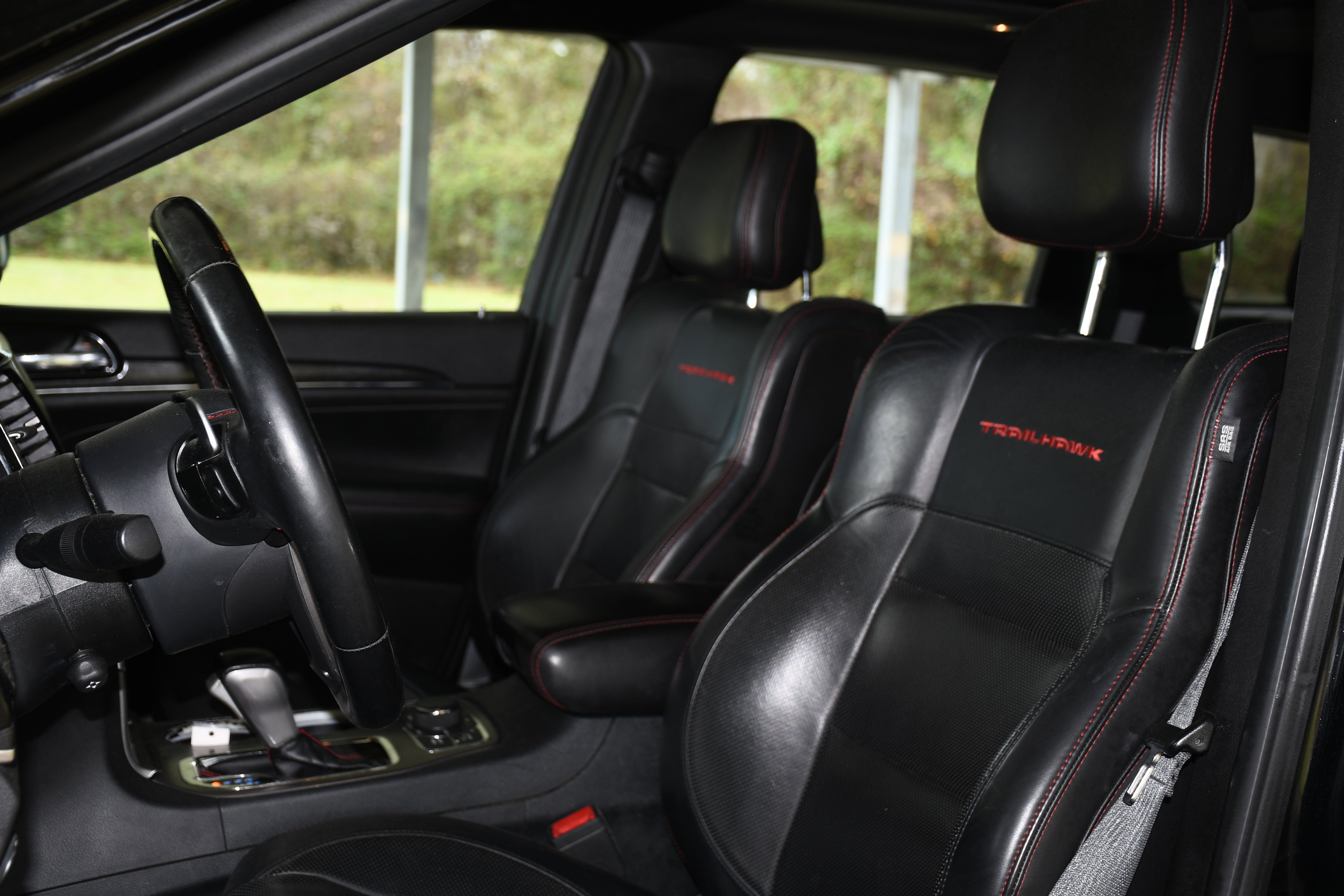 Used 2020 Jeep Grand Cherokee Trailhawk w/ Trailhawk Luxury Group image 13