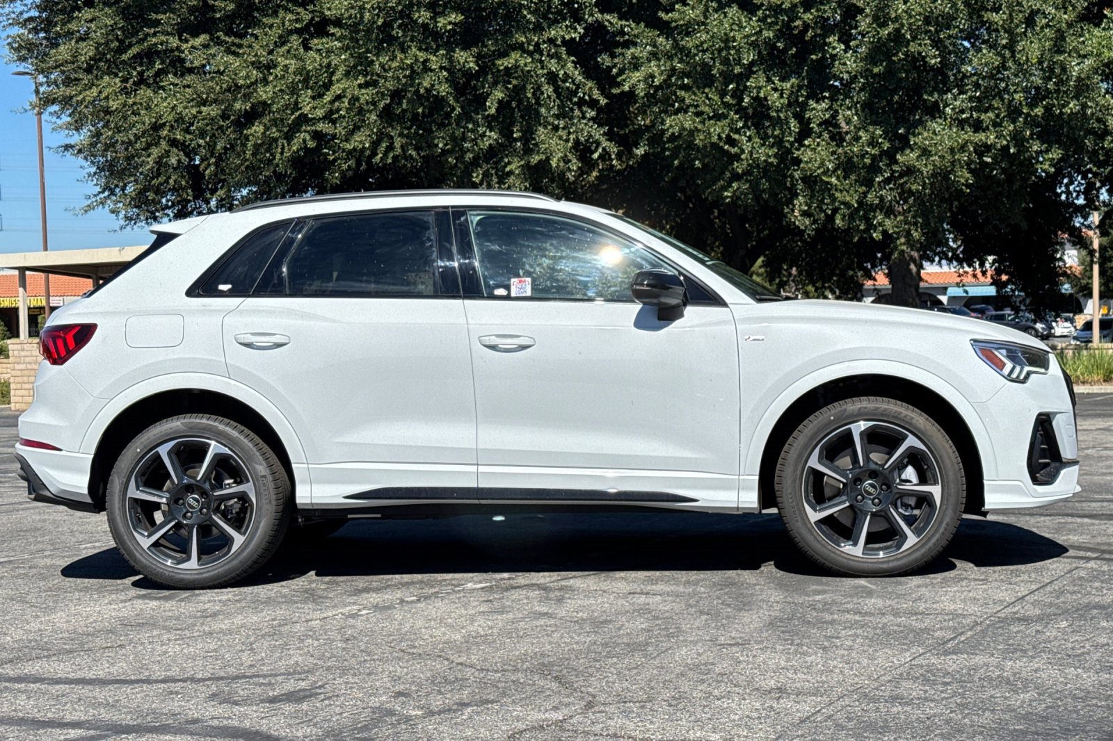 New 2025 Audi Q3 2.0T Premium Plus image 3