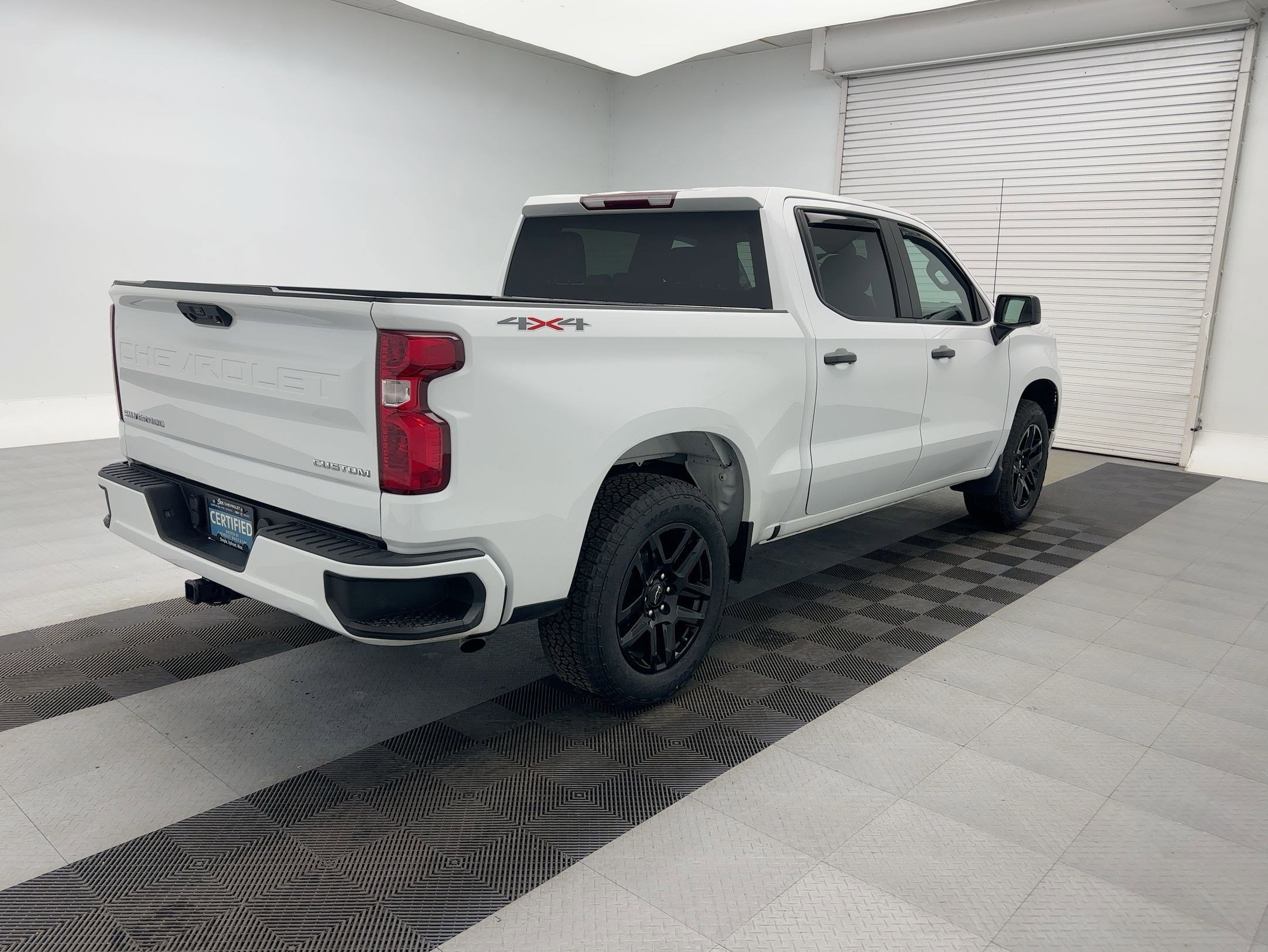 Certified 2023 Chevrolet Silverado 1500 Custom image 9