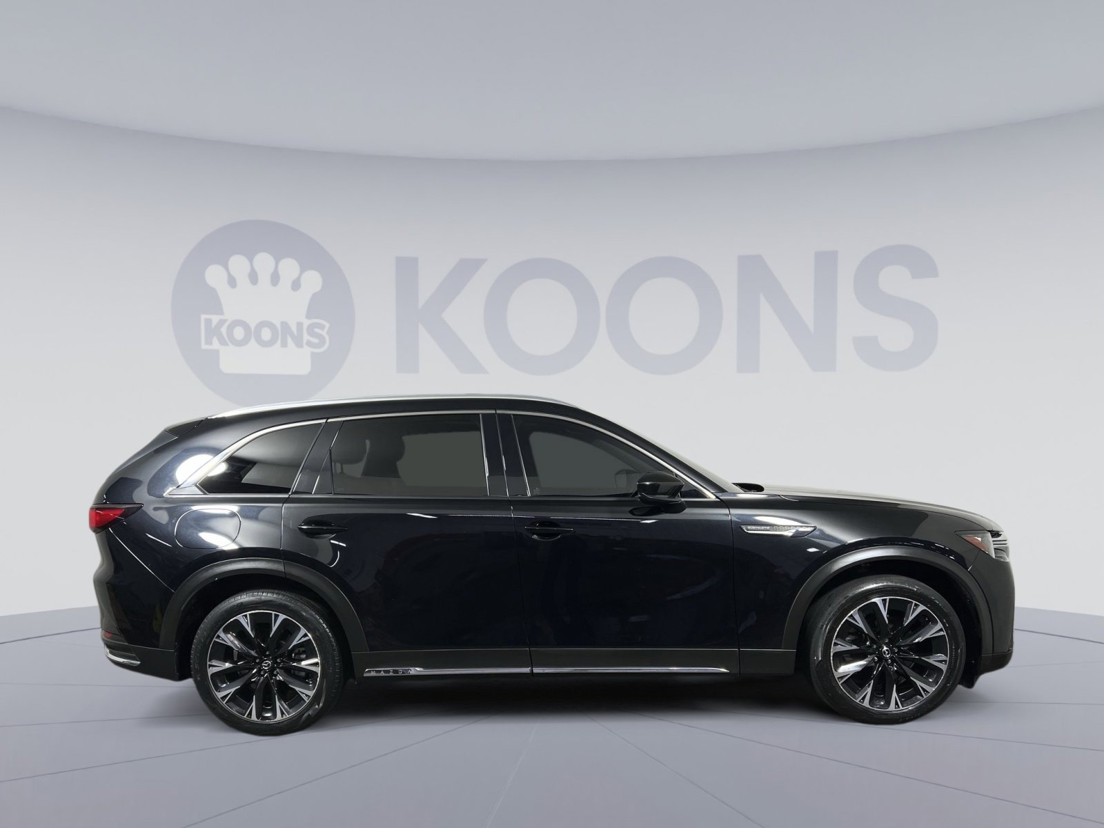 Used 2024 MAZDA CX-90 Plug-In Hybrid w/ Premium Pkg image 8