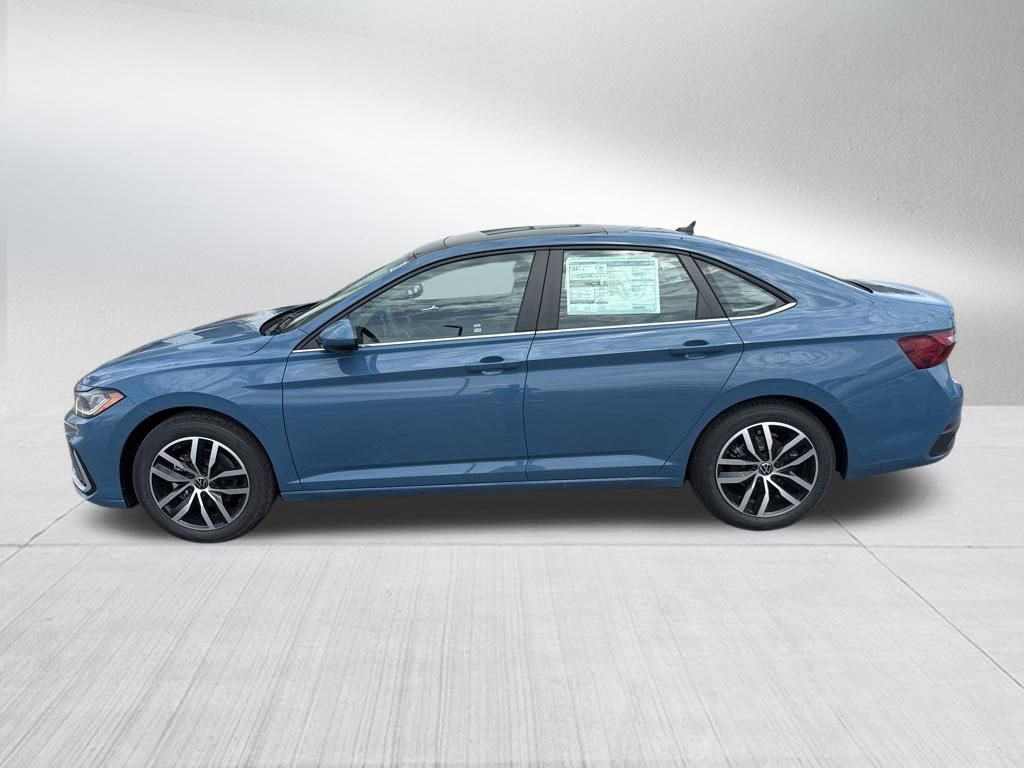 New 2026 Volkswagen Jetta SE FWD image 2