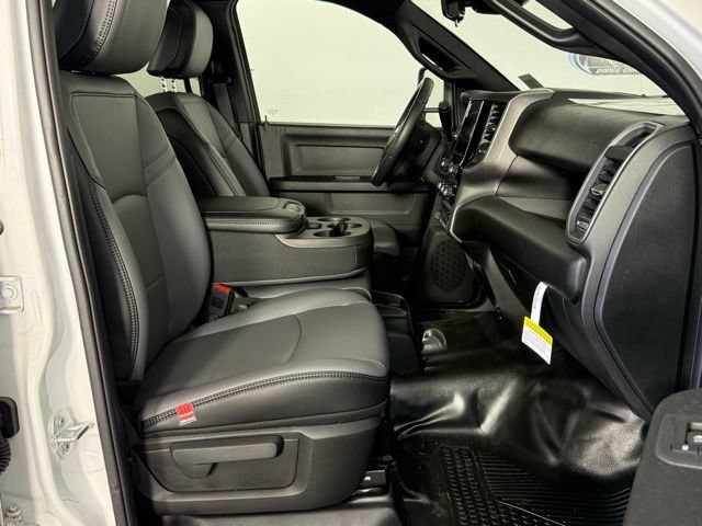New 2026 RAM 2500 Tradesman w/ Chrome Appearance Group AWD/4WD image 29